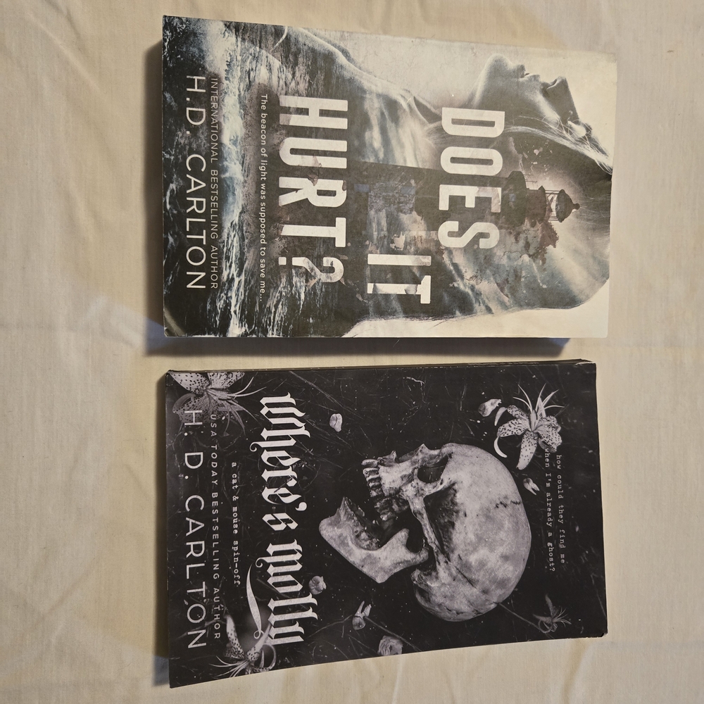 H.D. Carlton Book Set - Black and White Covers